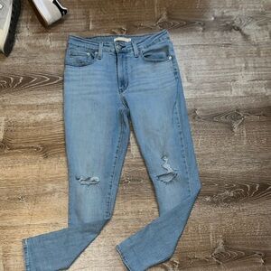 Light Blue Distressed Levi 721 Women's Jeans size 30/30